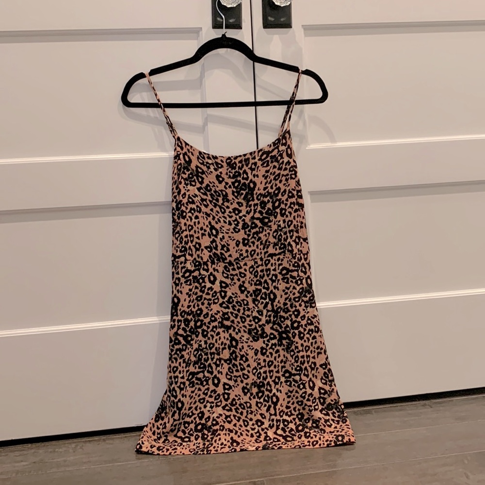 Aritzia - Wilfred- Size 4 Leopard Mini Dress with Pockets